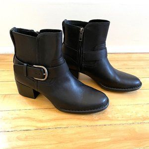 Ugg Australia Atwood Boots Black Leather Size 6.5